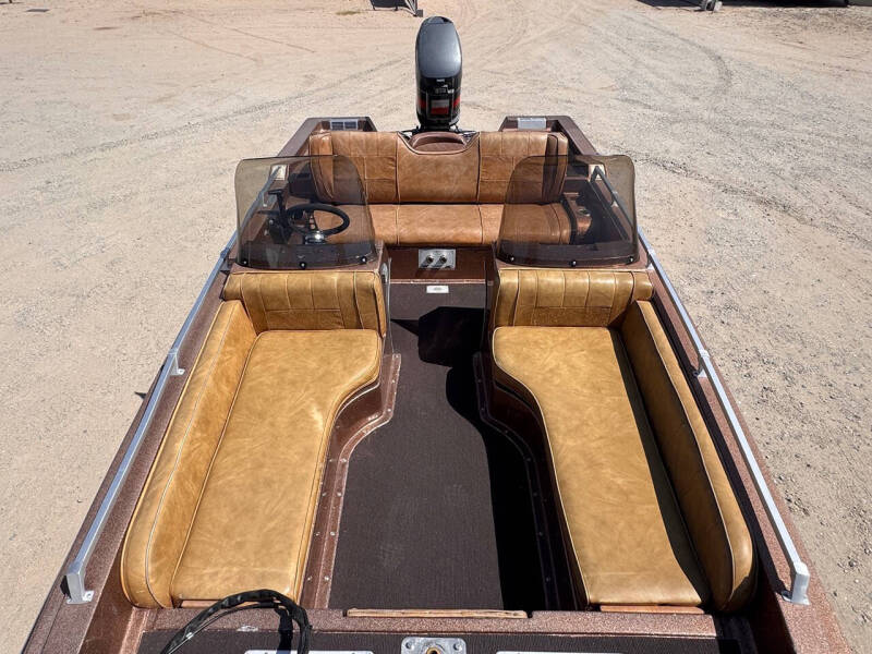 1981 Cajun Bass Boat