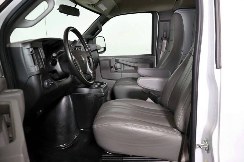 2018 Chevrolet Express 2500