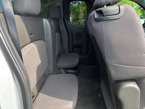 2012 Nissan Frontier S