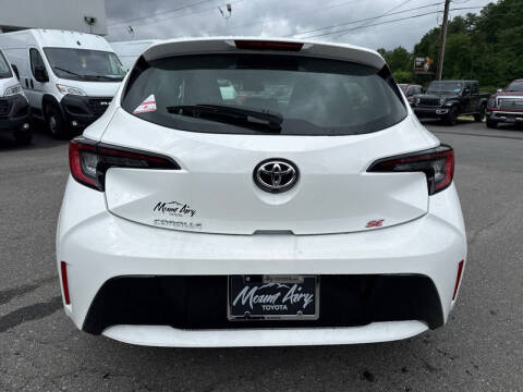 2024 Toyota Corolla Hatchback SE