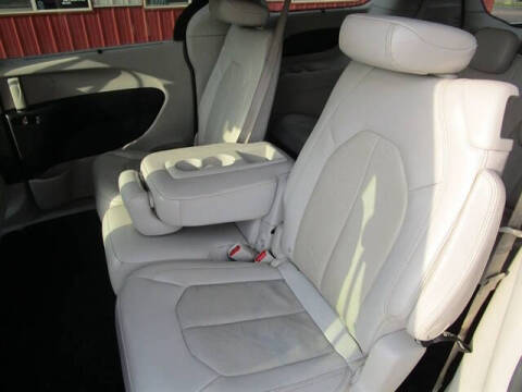 2021 Chrysler Pacifica Touring L