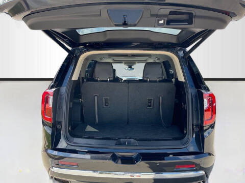 2022 GMC Acadia Denali