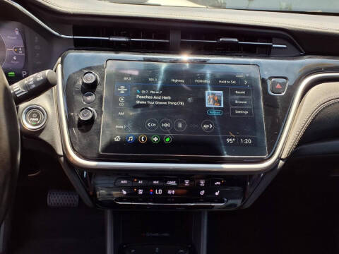 2023 Chevrolet Bolt EUV LT