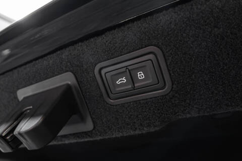 2023 Audi S8 4.0T quattro