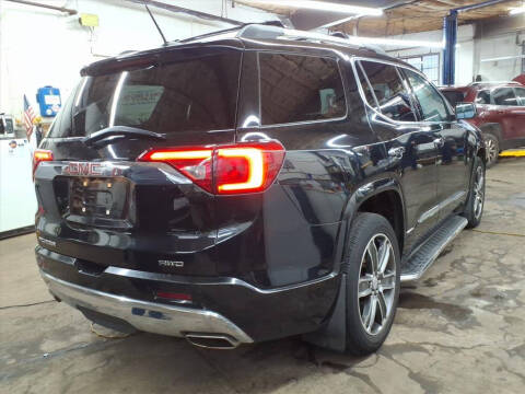 2017 GMC Acadia Denali