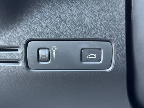 2022 Volvo XC40 Recharge Twin Plus