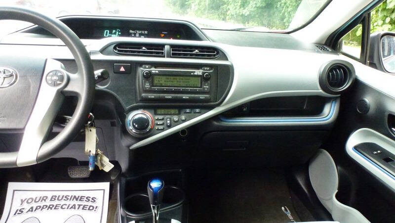 2012 Toyota Prius c Three
