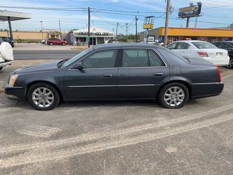 2011 Cadillac DTS for sale at Uncle Ronnie's Auto LLC in Houma LA