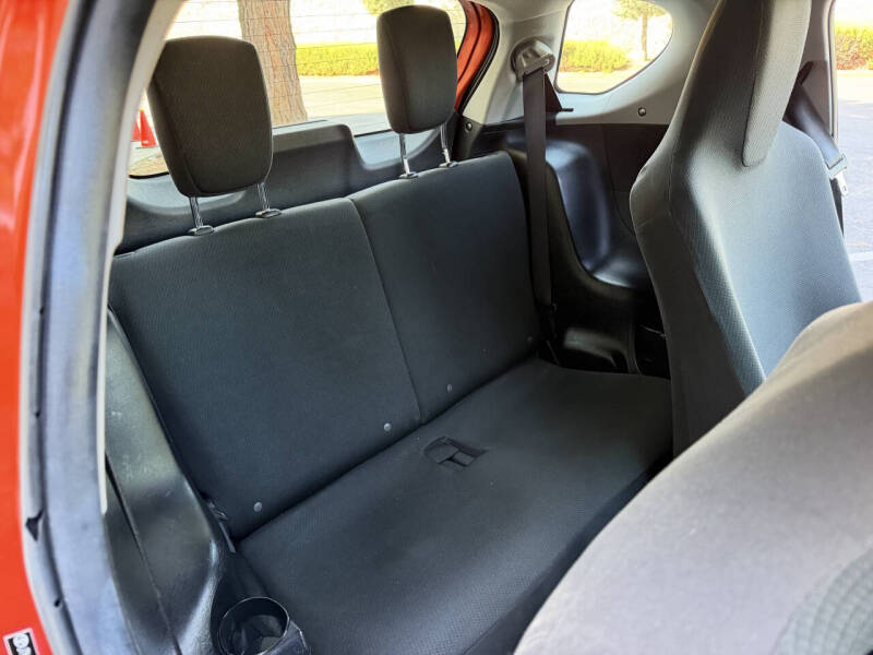 2013 Scion iQ