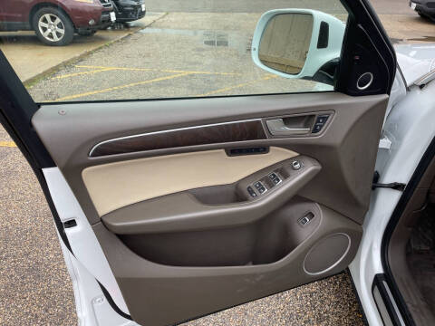 2016 Audi Q5 2.0T quattro Premium Plus