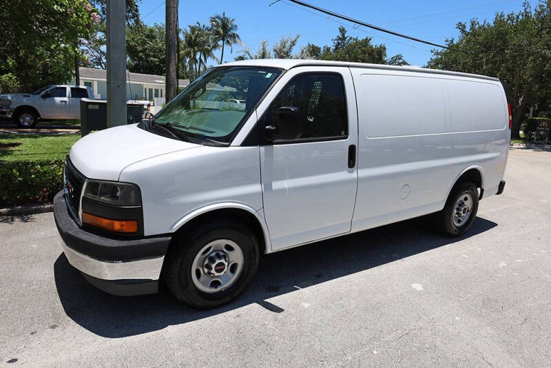 2017 GMC Savana 2500