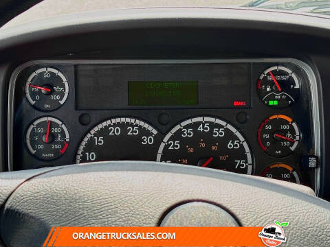 2022 Freightliner M2 106