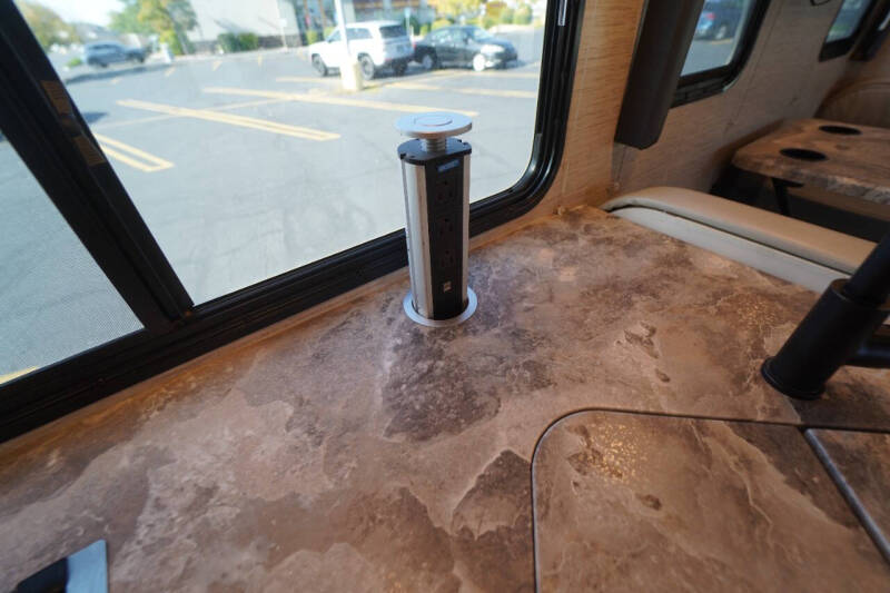 2021 Thor Motor Coach Four Winds