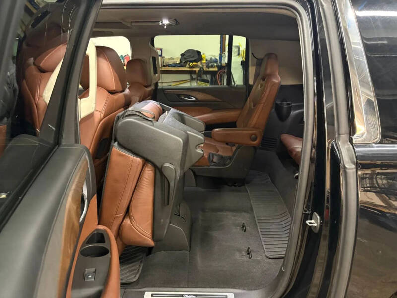 2016 Cadillac Escalade ESV Luxury Collection