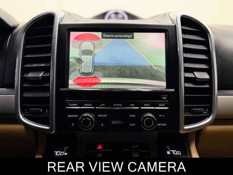 2014 Porsche Cayenne GTS