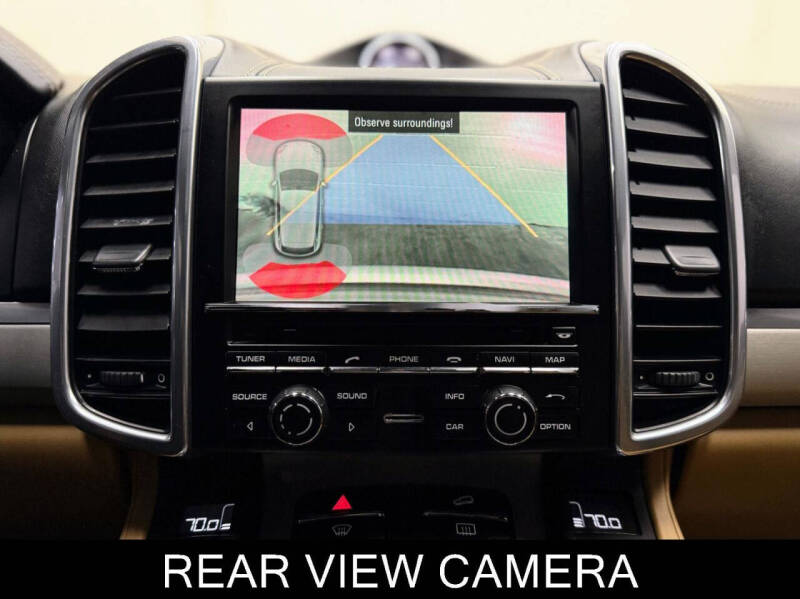 2014 Porsche Cayenne GTS