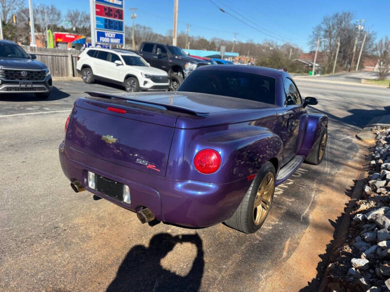 2004 Chevrolet SSR LS