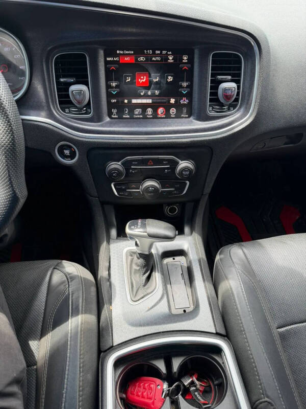 2015 Dodge Charger SXT