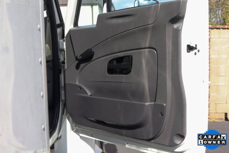 2019 International DuraStar 4300