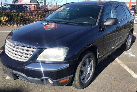 2006 Chrysler Pacifica for sale at MAGIC AUTO SALES in Little Ferry NJ