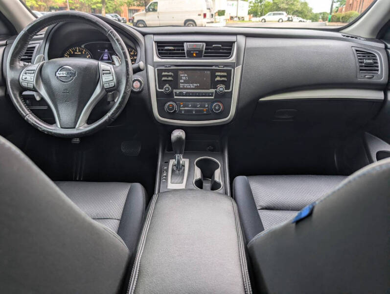 2017 Nissan Altima 2.5 SR