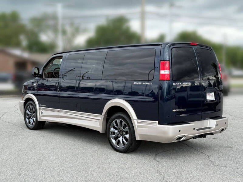 2025 Chevrolet Express 2500