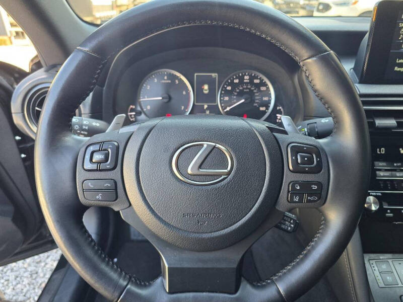 2023 Lexus IS 300