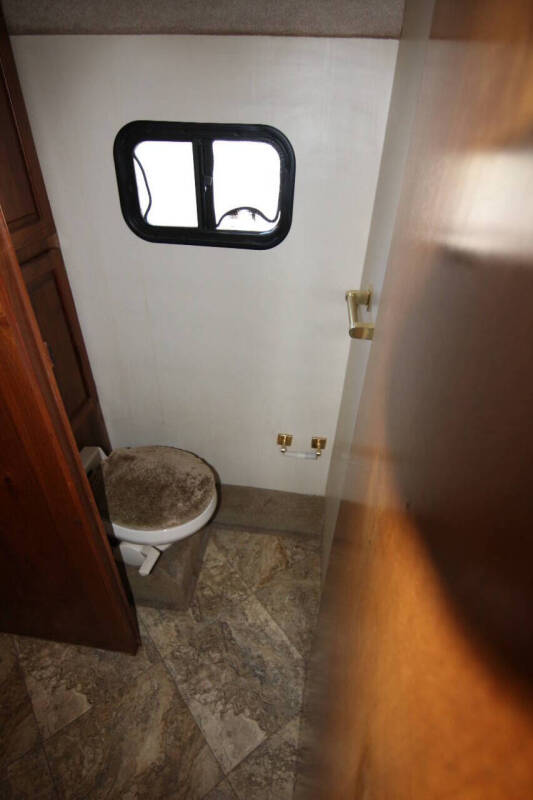 1997 FORETRAVEL U295