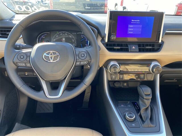 2025 Toyota RAV4 Hybrid XLE