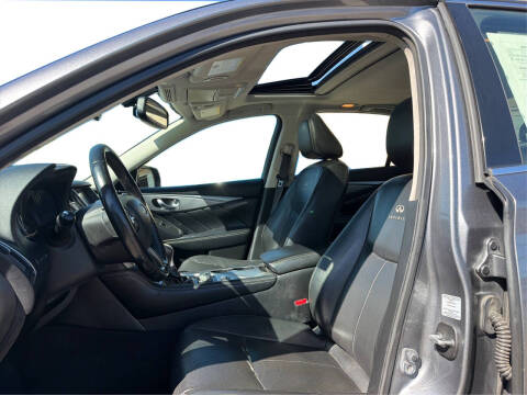 2014 Infiniti Q50