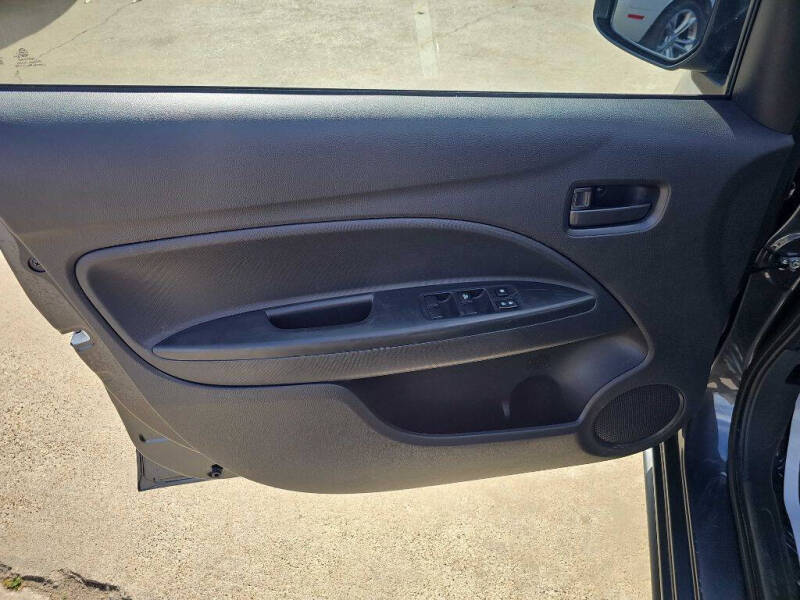 2024 Mitsubishi Mirage ES