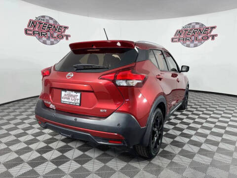 2020 Nissan Kicks SR