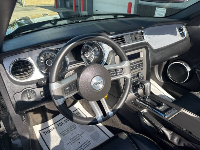 2013 Ford Mustang V6 Premium