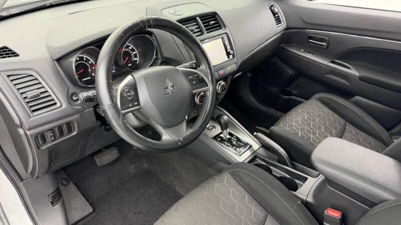 2024 Mitsubishi Outlander Sport ES