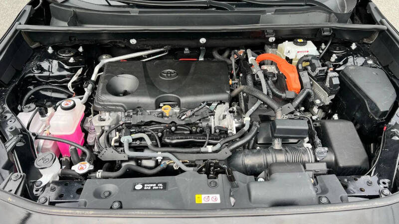 2021 Toyota RAV4 Hybrid LE