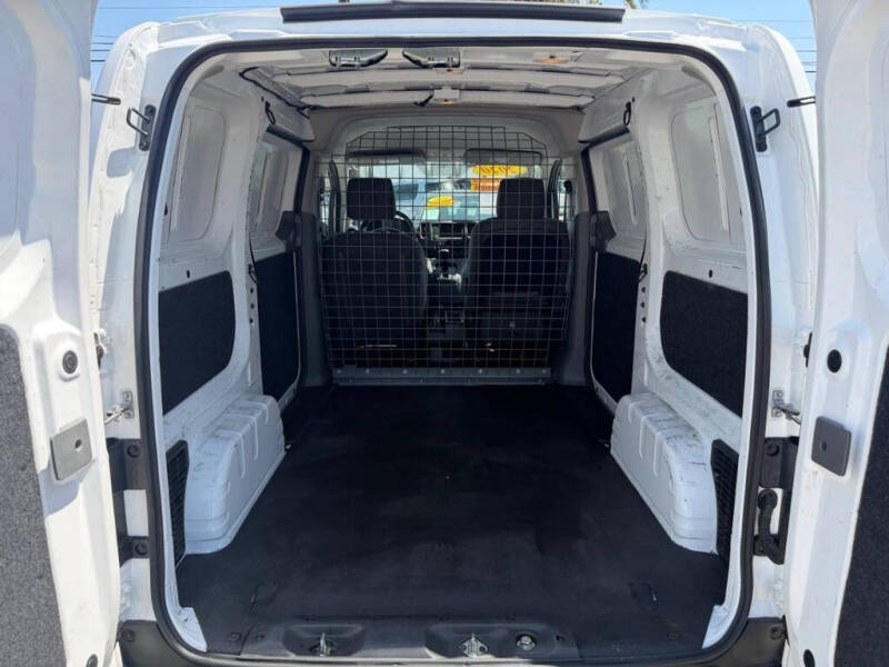 2020 Nissan NV200
