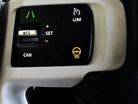 2020 Land Rover Defender 110 SE