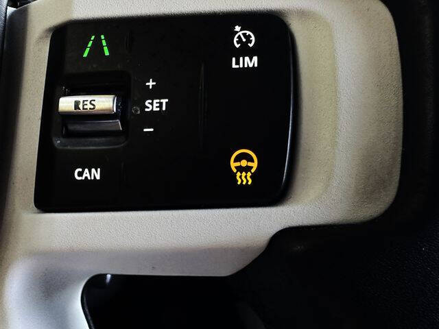 2020 Land Rover Defender 110 SE