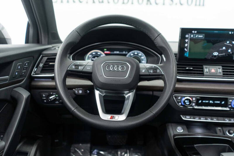 2024 Audi Q5 e quattro S line Prestg 55 TFSI