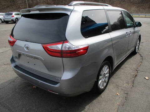 2017 Toyota Sienna