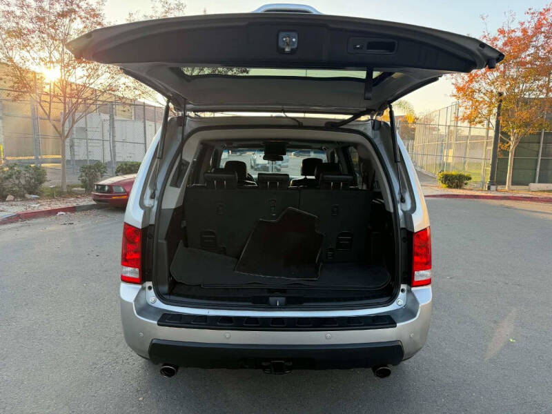 2010 Honda Pilot Touring w/Navi w/DVD