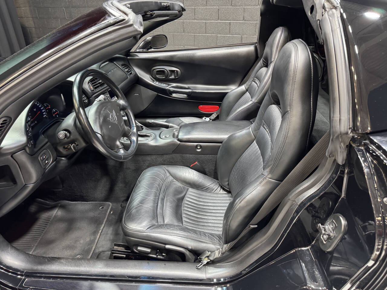 2001 Chevrolet Corvette 31