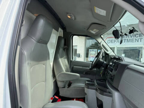 2024 Ford E-Series