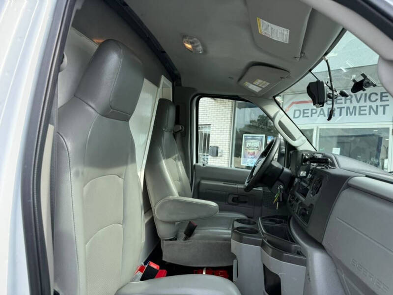 2024 Ford E-Series