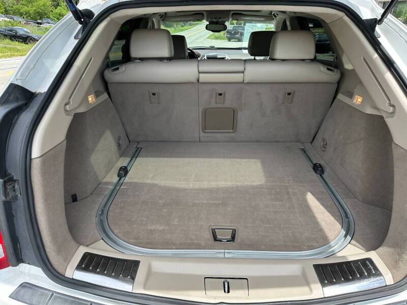 2011 Cadillac SRX Performance Collection