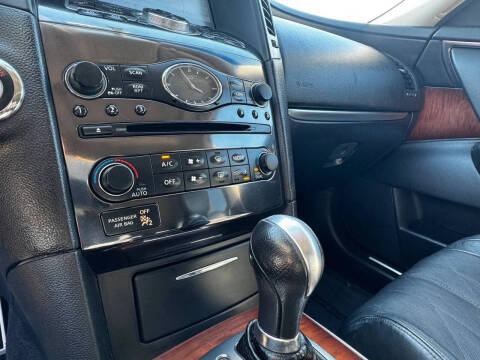 2011 Infiniti FX35