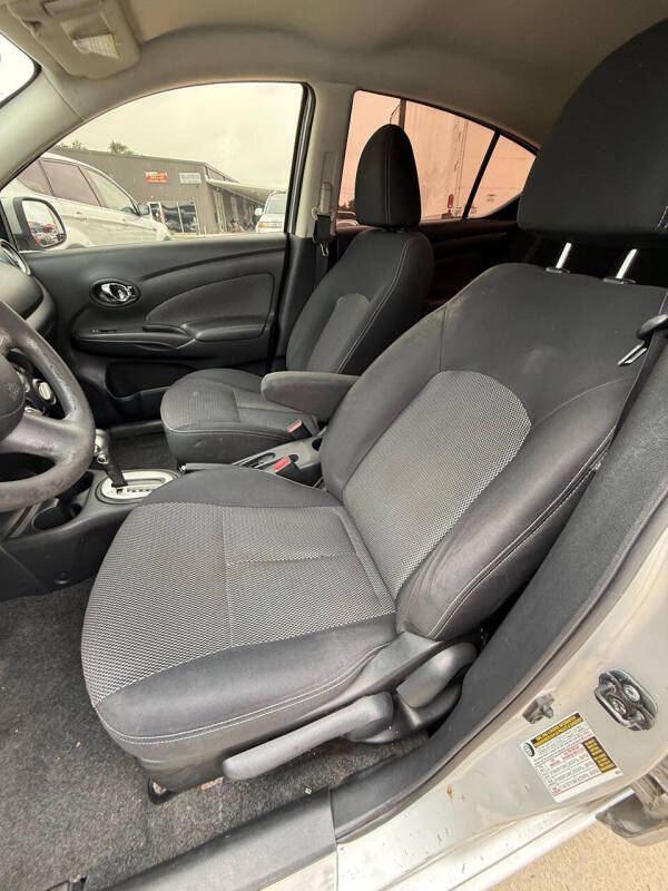 2014 Nissan Versa 1.6 S