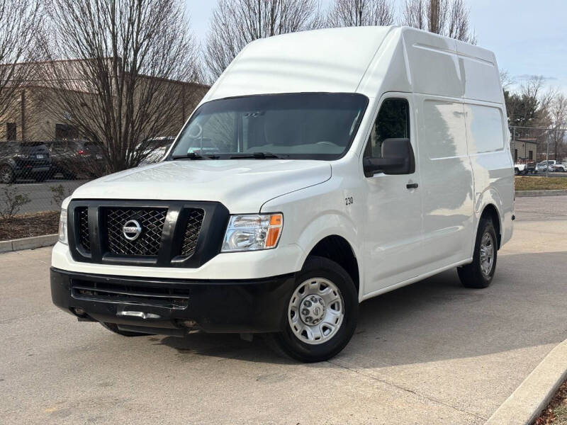 Nissan NV Cargo's photo