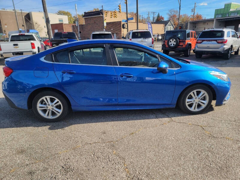 2017 Chevrolet Cruze LT Auto