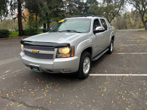2013 Chevrolet Avalanche LT Black Diamond